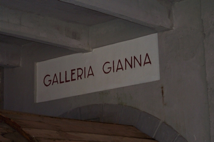 Frontespizio della Galleria Gianna