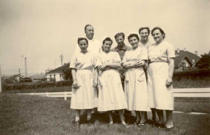 Emigranti toscani in Svizzera: foto di gruppo.