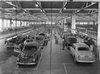 Stabilimento Alfa Romeo del Portello: reparto finizione (1950)